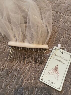 Bridal Veil Hair Comb in Ivory